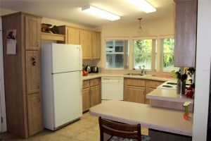 372 Marsh Lndg Dr, Oak Hill, FL 32759, Sold 11/30/20