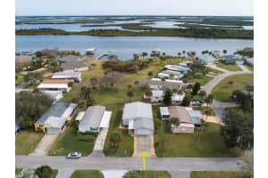 533 Cheyenne Dr, Oak Hill, FL 32759, Sold 04/30/21