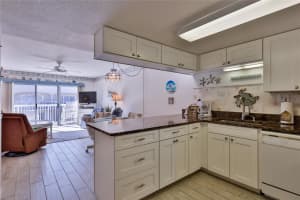 111 N Atlantic Ave, New Smyrna Beach, FL 32169, Sold 03/19/21