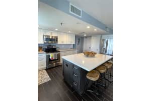503 Causeway N, New Smyrna Beach, FL 32169, Sold 05/21/21