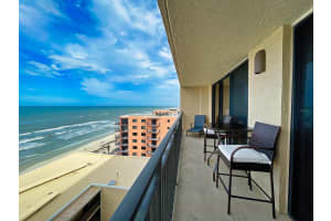 4139 S Atlantic Ave, New Smyrna Beach, FL 32169, Sold 12/14/21