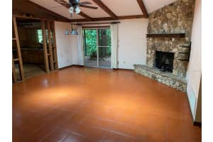 942 Tall Pine Dr, Port Orange, FL 32127, Sold 10/12/21
