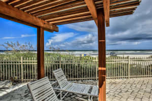 601 N Atlantic Ave, New Smyrna Beach, FL 32169, Sold 01/05/22