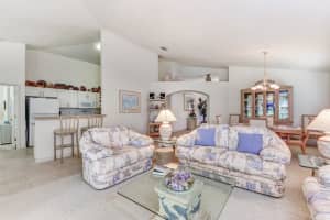 1826 Turnbull Lakes Dr, New Smyrna Beach, FL 32168, Sold 04/12/22