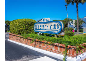 4234 Sun Village Ct, New Smyrna Beach, FL 32169, Sold 05/27/22