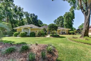 1522 Robinwood Dr, DeLand, FL 32720, Sold 06/03/22