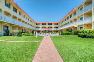 111 N Atlantic Ave, New Smyrna Beach, FL 32169, Sold 08/30/22