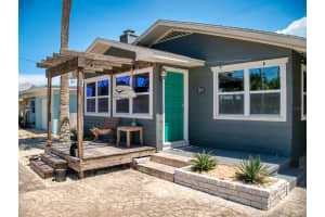 207 Kirkland Rd New Smyrna Beach, FL 32169 - MLS#MFRNS1070520