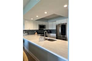121 Lagoon Ct, New Smyrna Beach, FL 32169, Sold 10/11/22