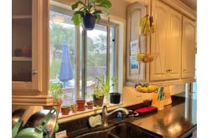 4 Cunningham Dr, New Smyrna Beach, FL 32168, Sold 12/29/22