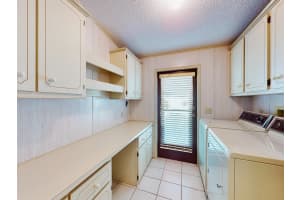 609 Navigators Way, Edgewater, FL 32141, Sold 04/13/23