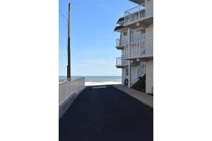 4831 Saxon Dr, New Smyrna Beach, FL 32169, Sold 03/17/23