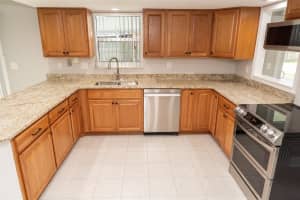 719 Raven Rock Ct, Port Orange, FL 32127, Sold 03/29/23