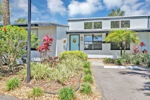 44 Jacaranda Cay Ct #44, NEW SMYRNA BEACH