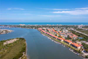 462 Bouchelle Dr, New Smyrna Beach, FL 32169, Sold 09/01/23