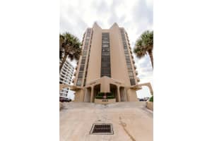 3023 Atlantic AVENUE, DAYTONA BEACH SHORES, FL 32118 - MLS#MFRNS1074838