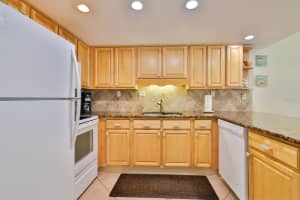 111 N Atlantic Ave, New Smyrna Beach, FL 32169, Sold 11/01/23