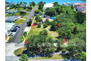 102 DESOTO DRIVE, NEW SMYRNA BEACH, FL 32169 - MLS#MFRNS1077108