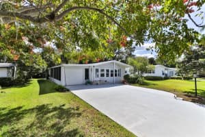 806 Navigators WAY, EDGEWATER, FL 32141 Sold 08/19/24