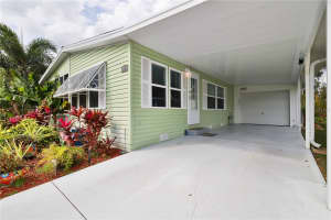 315 SCHOONER AVENUE, EDGEWATER, FL 32141 Sold 04/30/24