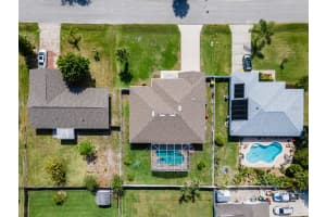 2807 QUEEN PALM DRIVE, EDGEWATER, FL 32141 Sold 10/23/24
