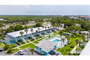 541 PENINSULA AVENUE, NEW SMYRNA BEACH, FL 32169 Sold 04/30/25