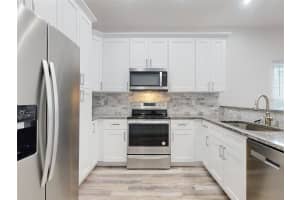 925 MAY AVENUE, DAYTONA BEACH, FL 32117 Sold 10/04/24
