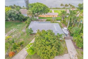 207 FRANCIS DRIVE, EDGEWATER, FL 32132 Sold 09/23/24