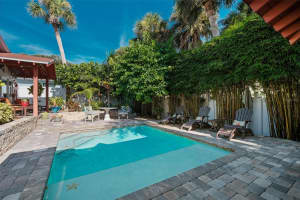 910 LOCUST STREET, NEW SMYRNA BEACH, FL 32169 Sold 12/30/24