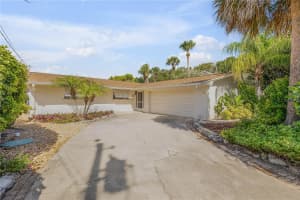 40 OAK TREE DRIVE, NEW SMYRNA BEACH, FL 32169 Sold 08/22/25