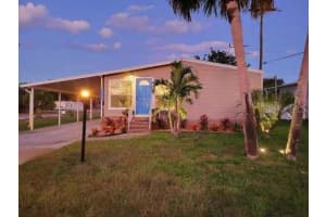 4397 MAPLE AVENUE, EDGEWATER, FL 32141 Sold 03/07/25