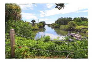 4397 MAPLE AVENUE, EDGEWATER, FL 32141 Sold 03/07/25