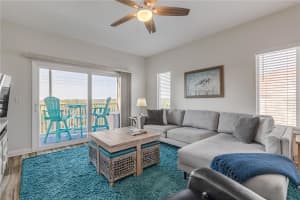 468 BOUCHELLE DRIVE, NEW SMYRNA BEACH, FL 32169 Sold 10/31/24