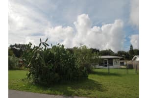 207 AZALEA DRIVE, EDGEWATER, FL 32141 Sold 10/25/24