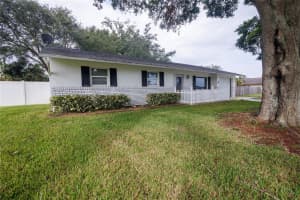2212 SILVER PALM DRIVE, EDGEWATER, FL 32141 Sold 01/15/25
