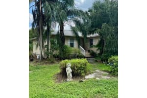 1035 S STATE ROAD 415, NEW SMYRNA BEACH, FL 32168 Sold 08/28/25