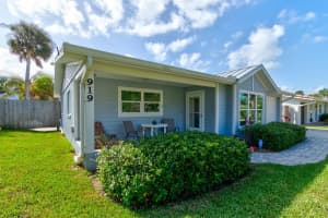 919 1ST AVENUE, NEW SMYRNA BEACH, FL 32169 Sold 12/10/24