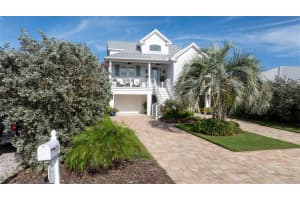 838 10TH AVENUE, NEW SMYRNA BEACH, FL 32169 Sold 12/09/24