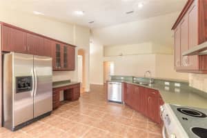 307 LEONI STREET, NEW SMYRNA BEACH, FL 32168 Sold 12/16/24