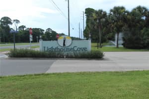 498 SIOUX BOULEVARD, OAK HILL, FL 32759 - MLS#MFRNS1083012