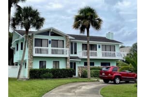1012 S Riverside Dr, EDGEWATER