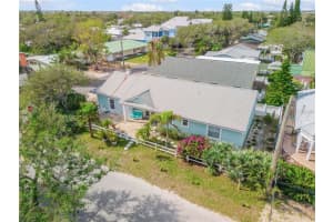 322 COLUMBUS AVENUE, NEW SMYRNA BEACH, FL 32169 Sold 04/15/25