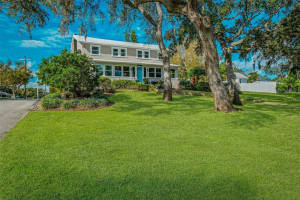 422 RIVERSIDE DRIVE, EDGEWATER, FL 32132 Sold 12/12/24