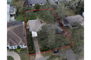 702 FAULKNER, NEW SMYRNA BEACH, FL 32168 Sold 02/10/25