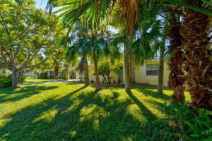 132 ELLISON AVENUE, NEW SMYRNA BEACH, FL 32168 Sold 02/10/25