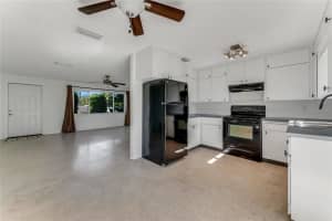 112 EAST MARION AVENUE, EDGEWATER, FL 32132 Sold 01/02/25