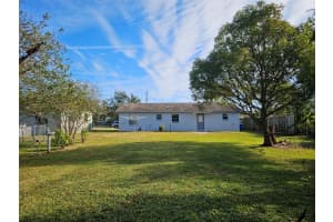 924 LAKE AVENUE, EDGEWATER, FL 32132 Sold 01/16/25