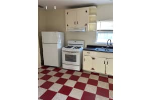 202 MYRTLE AVENUE, NEW SMYRNA BEACH, FL 32168 Sold 01/29/25