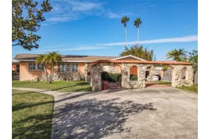 2 Richmond Dr, NEW SMYRNA BEACH