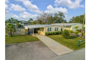 135 LEWIS STREET, EDGEWATER, FL 32141 - MLS#MFRNS1083701